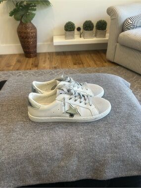 Golden Goose-Style White Sneakers with Silver Star